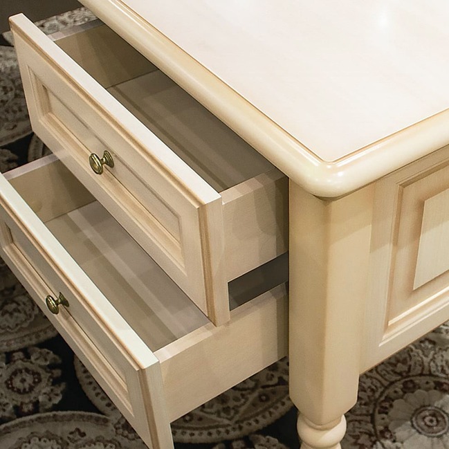 Стол письменный бестумбовый Joconda крем