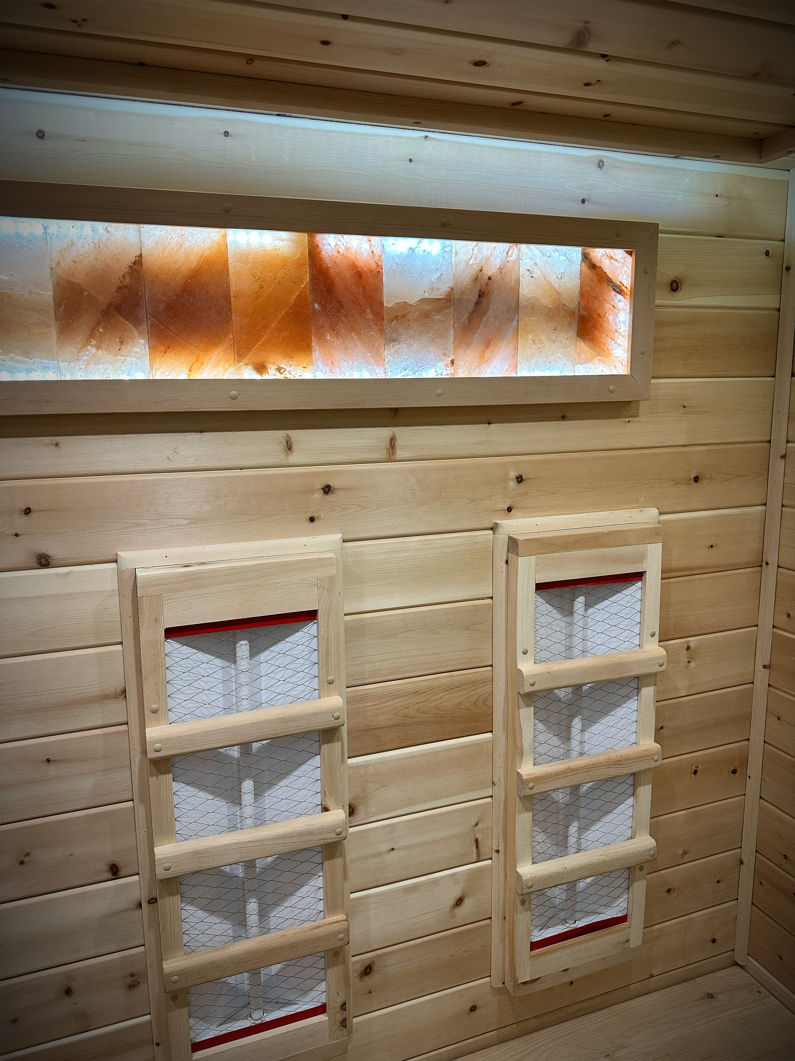 Трёхместная ИК сауна из кедра с керамическим нагревателем 