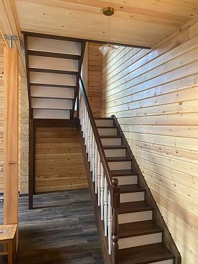 Лестница на деревяном основании  «LakyPark»
